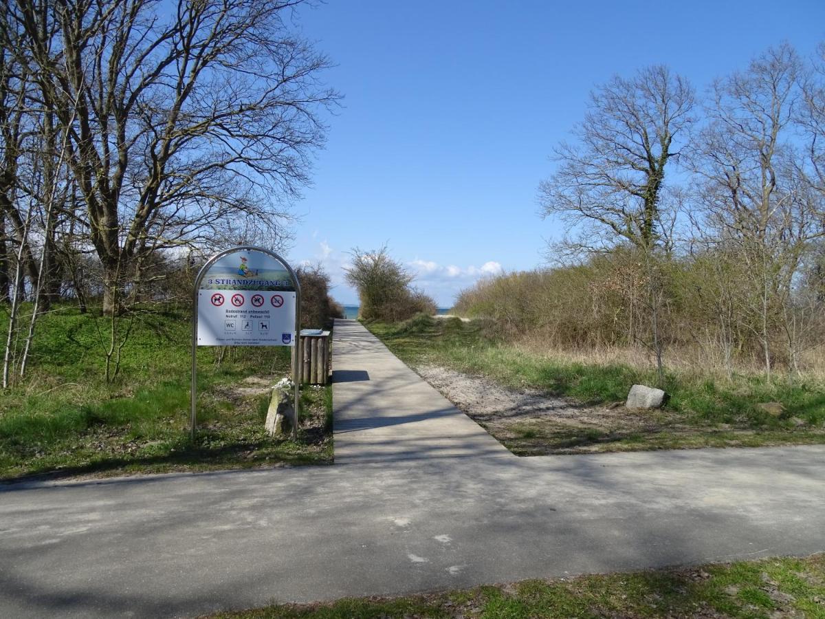 Ferienhaus Ostseeblick Hohen Schoenberg Екстериор снимка